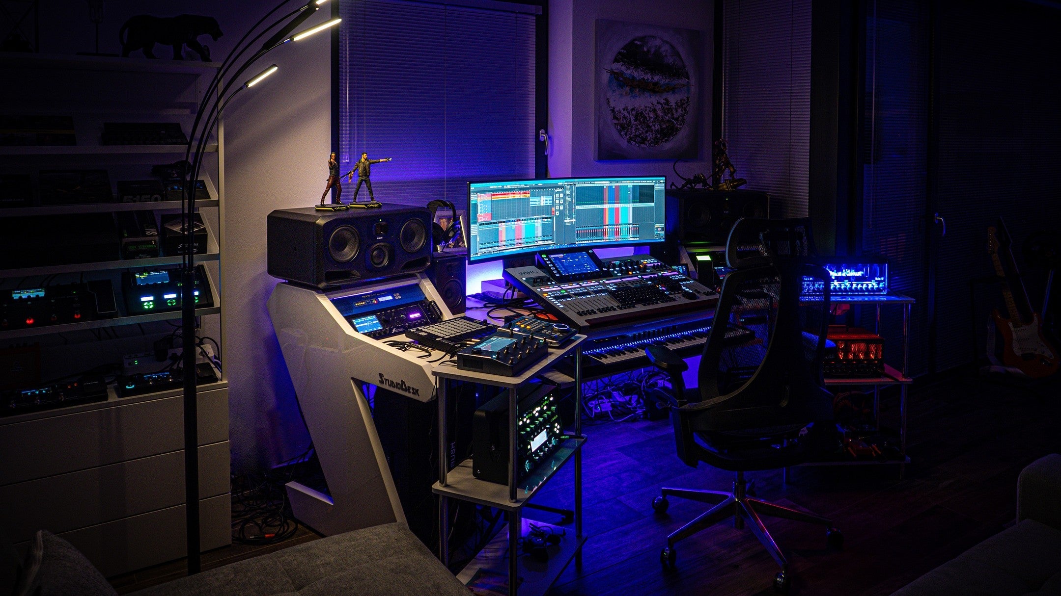 Weekly Hits - professional presets and templates from Develop Device